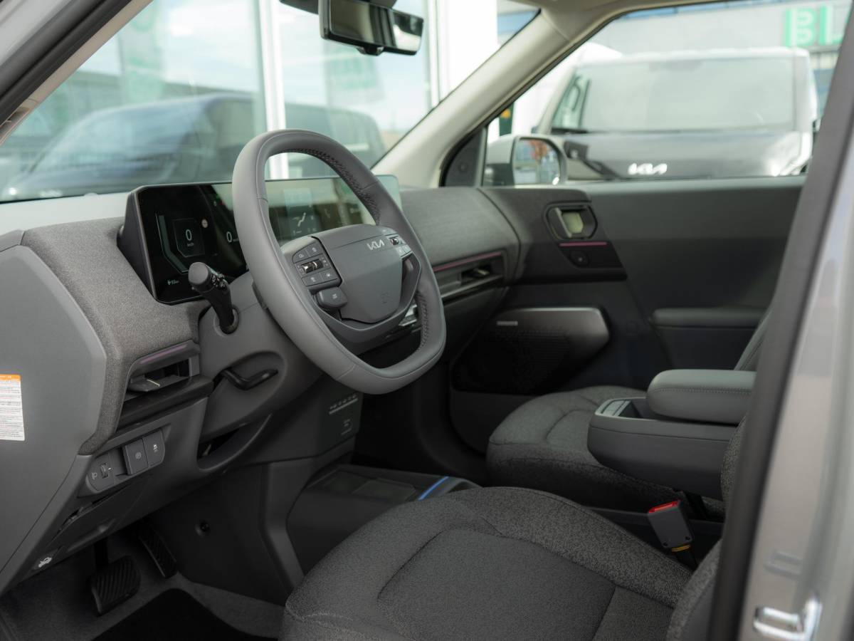 Kia EV2 Kia EV2 Plus Advanced 42.2 kWh | Schuifkanteldak | Stoel en stuurverwarming | Navigatie |