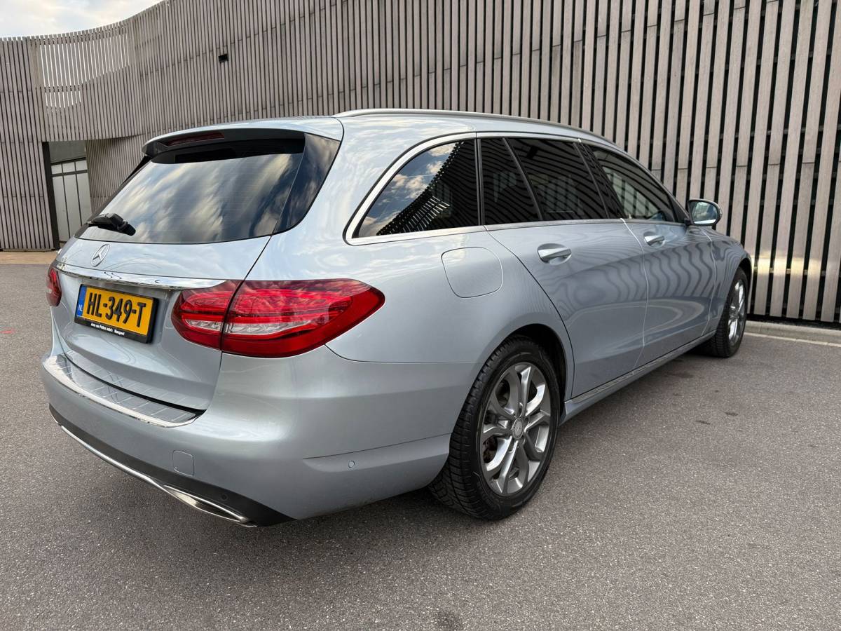 Mercedes-Benz C-Klasse Mercedes-Benz C-klasse Estate 200 Prestige /Pano /360 Camera /Leer /Distronic