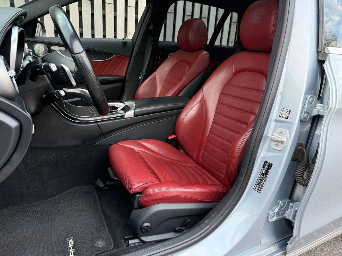 Mercedes-Benz C-Klasse Mercedes-Benz C-klasse Estate 200 Prestige /Pano /360 Camera /Leer /Distronic