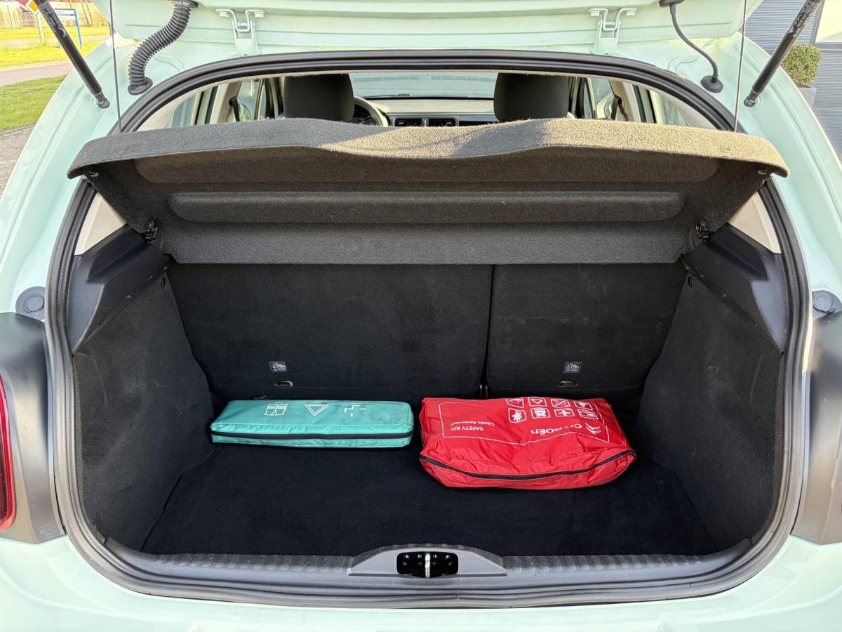 Citroën C3 Citroen C3 1.2 PureTech Feel 2e Eigenaar,Airco,Cruise,Rijstrooksensor,Pdc,Weinig km,N.A.P,Zeer Zuinig,Nieuwe Apk bij Aflevering