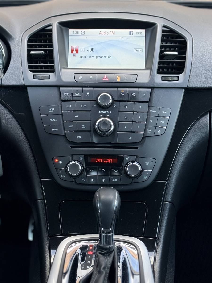 Opel Insignia OPEL INSIGNIA 2.0 T Edition 4×4·AUT·Climate·Stoelverw./koeling·Cruise·Infinity Audio