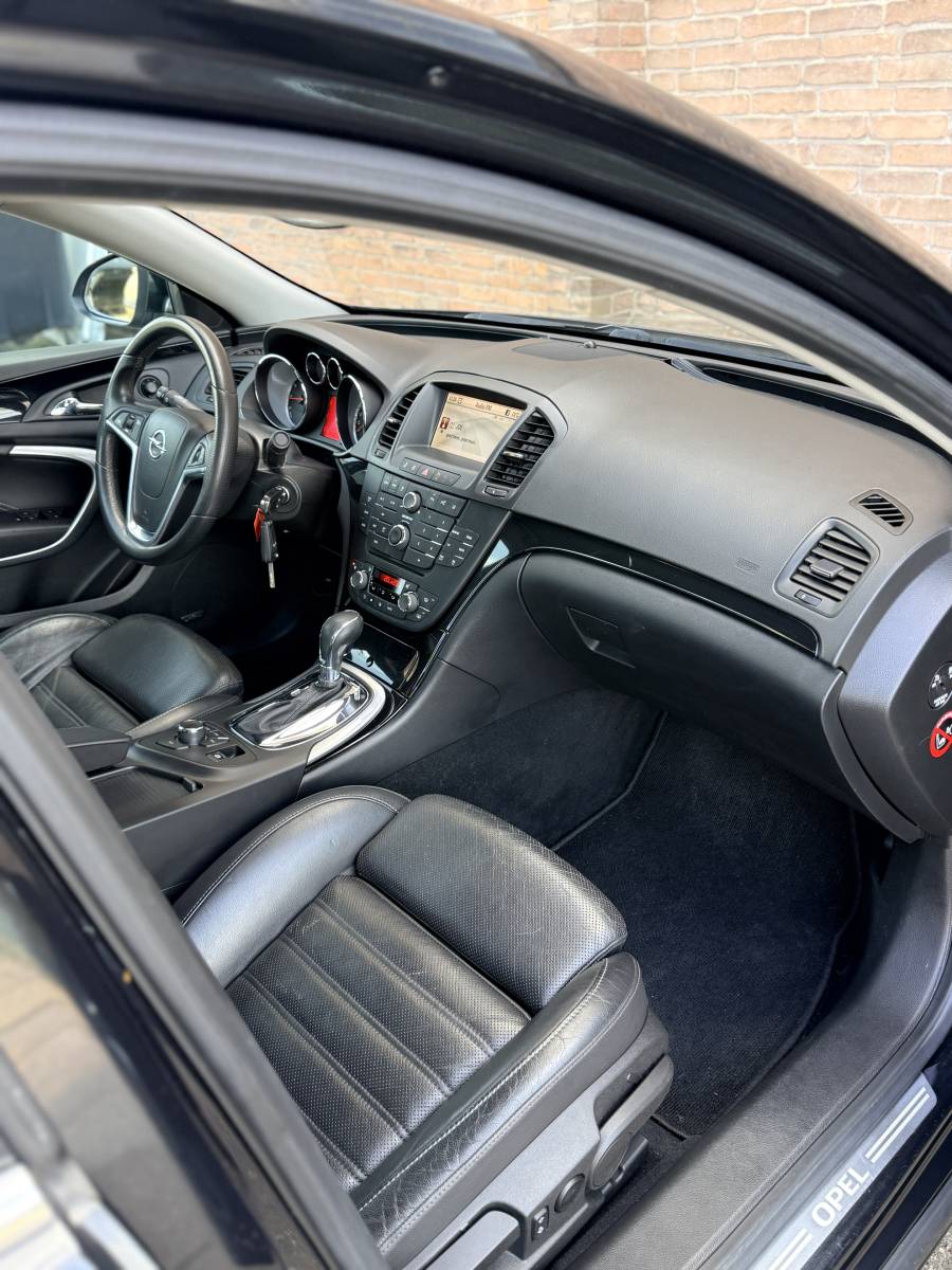 Opel Insignia OPEL INSIGNIA 2.0 T Edition 4×4·AUT·Climate·Stoelverw./koeling·Cruise·Infinity Audio