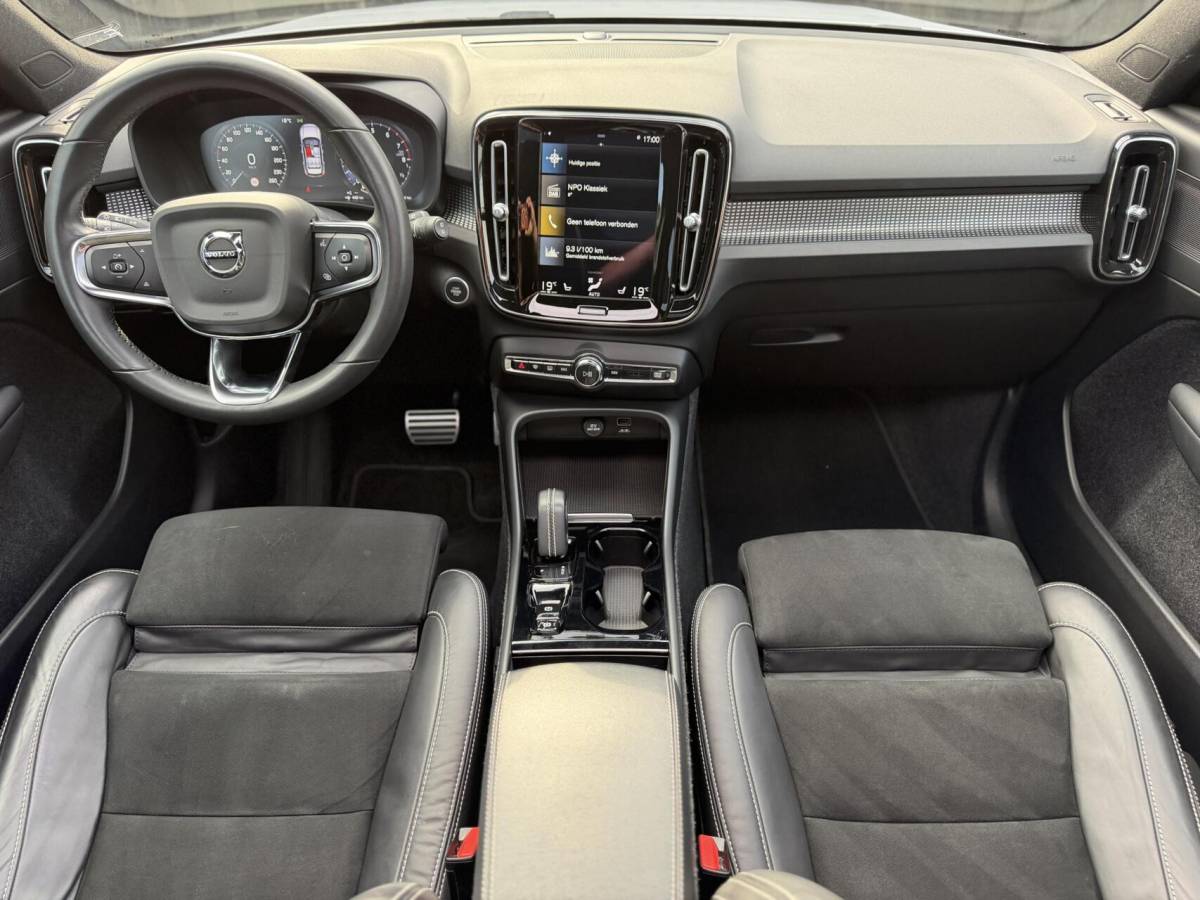 Volvo XC40 Volvo XC40 1.5 T5 Recharge| Pano| 19”| Keyless| 1e eigenaar