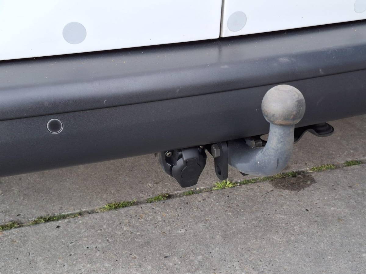 Volkswagen Transporter Volkswagen Transporter 2.0 TDI L1H1 Highline AIRCO / TREKHAAK / 3 ZITS / EURO 6 / N.A.P