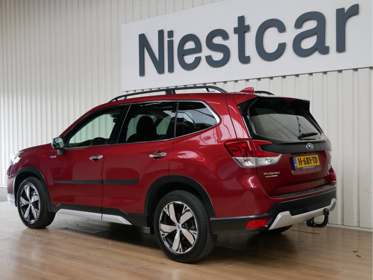 Subaru Forester Subaru Forester 2.0i e-BOXER First Edition