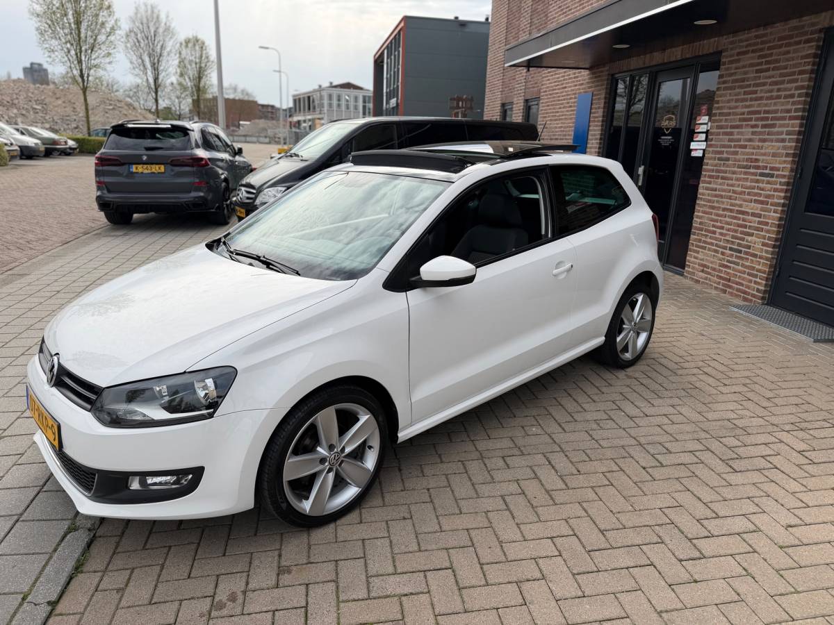 Volkswagen Polo Volkswagen Polo 1.2 TSI 105PK Highline 3drs Panorama Dak Airco Navi Cruise Control Elk.Ramen zeer nette!!