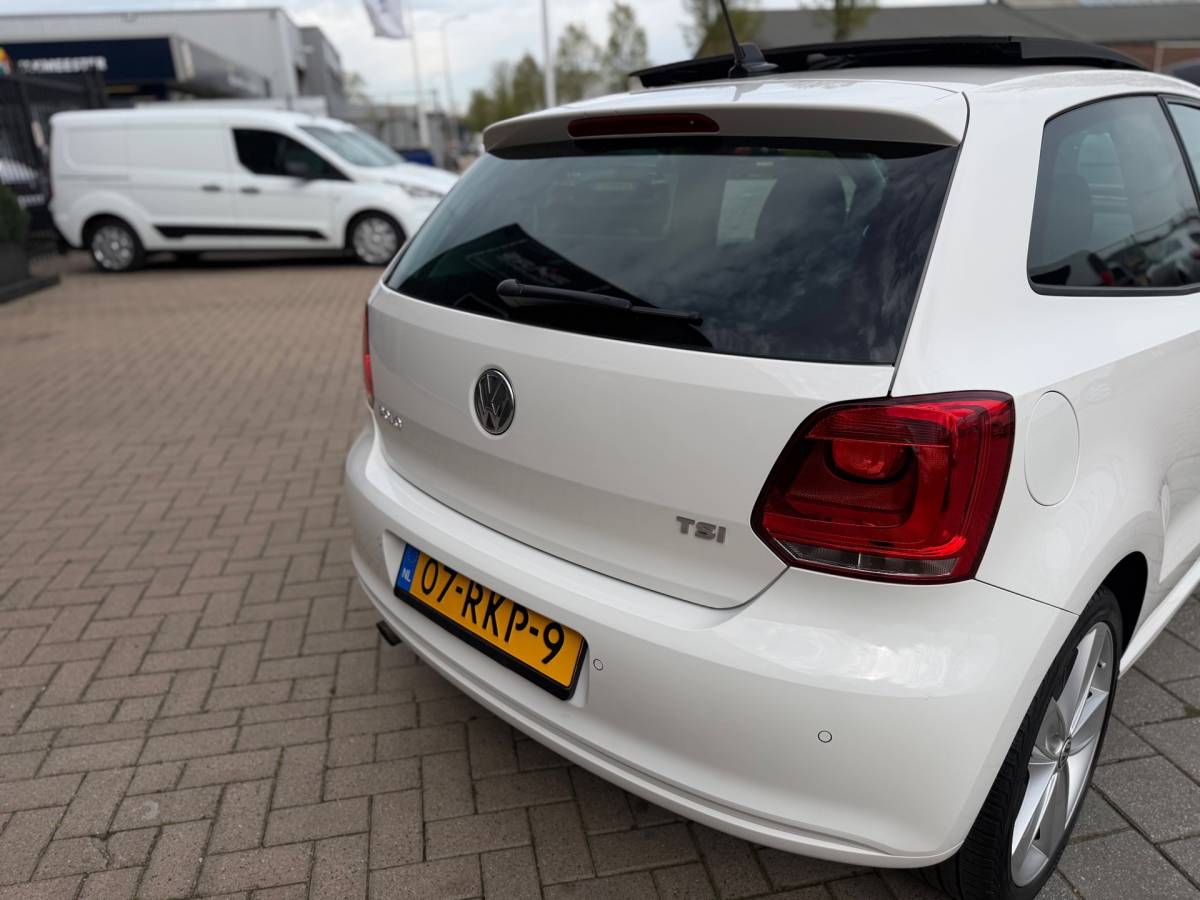 Volkswagen Polo Volkswagen Polo 1.2 TSI 105PK Highline 3drs Panorama Dak Airco Navi Cruise Control Elk.Ramen zeer nette!!