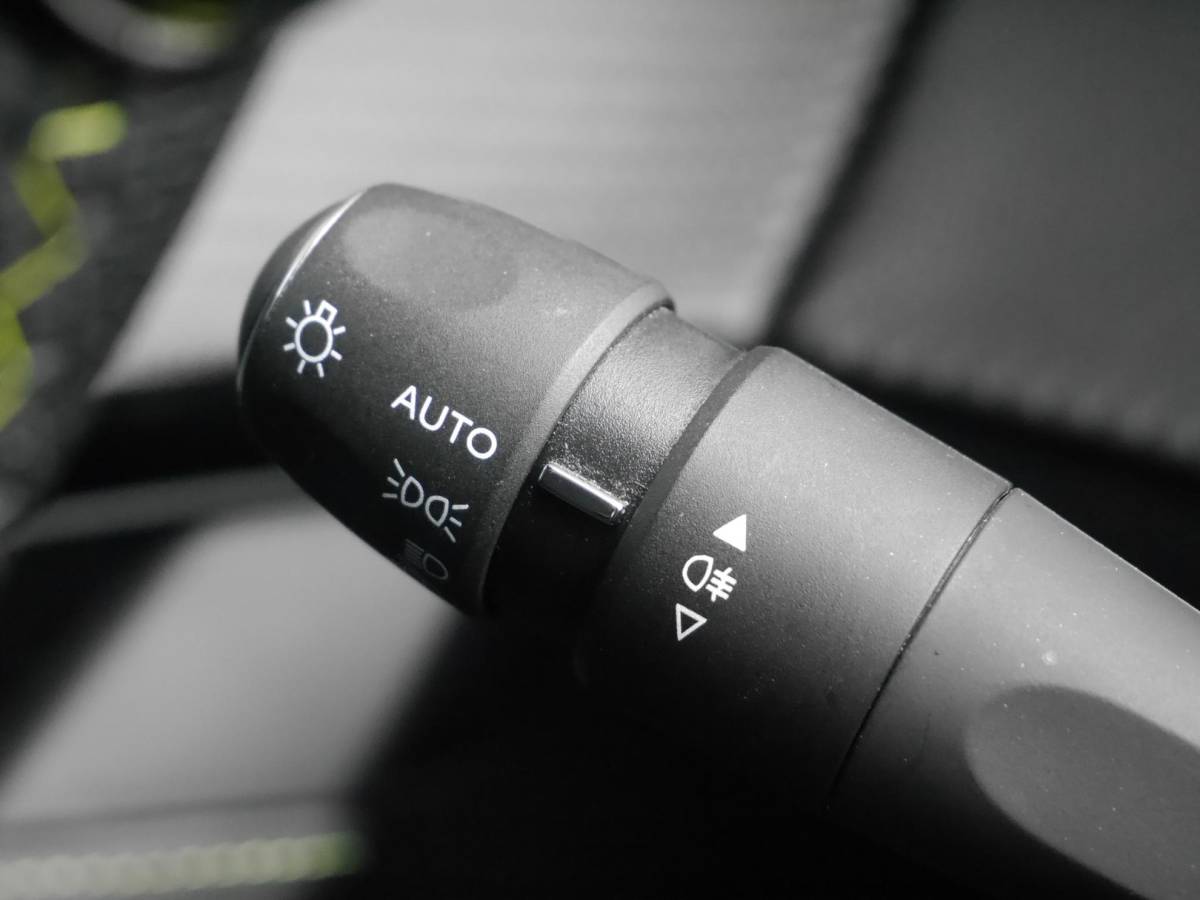Peugeot e-208 Peugeot e-208 EV GT Pack 50 kWh | Achteruitrijcamera | Dodehoek detectie | Keyless entry en start | Adaptieve cruise control | Parkeersensoren voor en achter | Regensensor