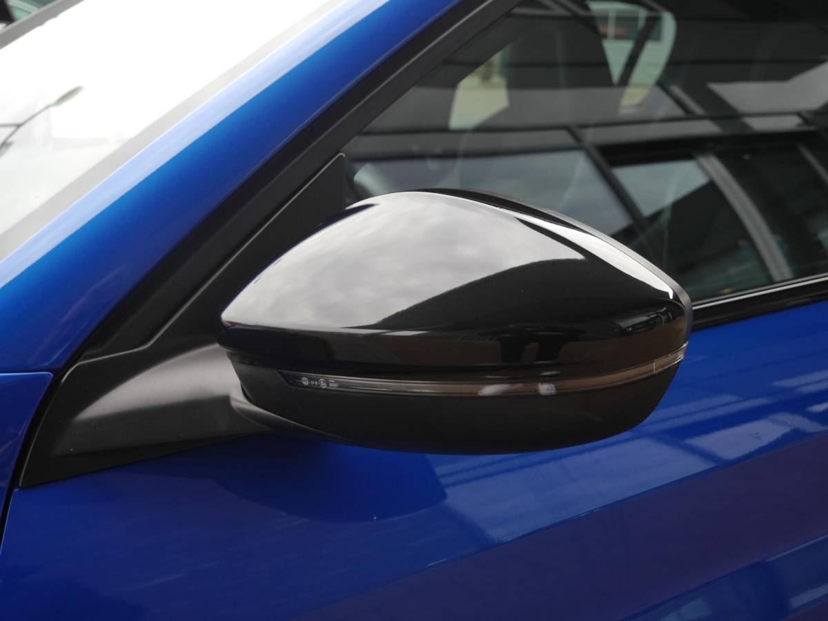 Peugeot e-208 Peugeot e-208 EV GT Pack 50 kWh | Achteruitrijcamera | Dodehoek detectie | Keyless entry en start | Adaptieve cruise control | Parkeersensoren voor en achter | Regensensor