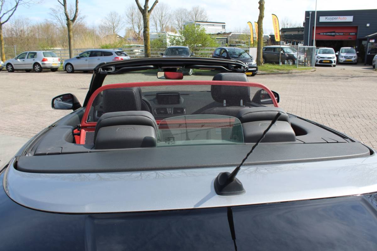 Renault Mégane Renault Mégane Coupé-Cabriolet 1.2 TCe Privilège GT line WINDSCHERM LEDER PANO TREKHAAK