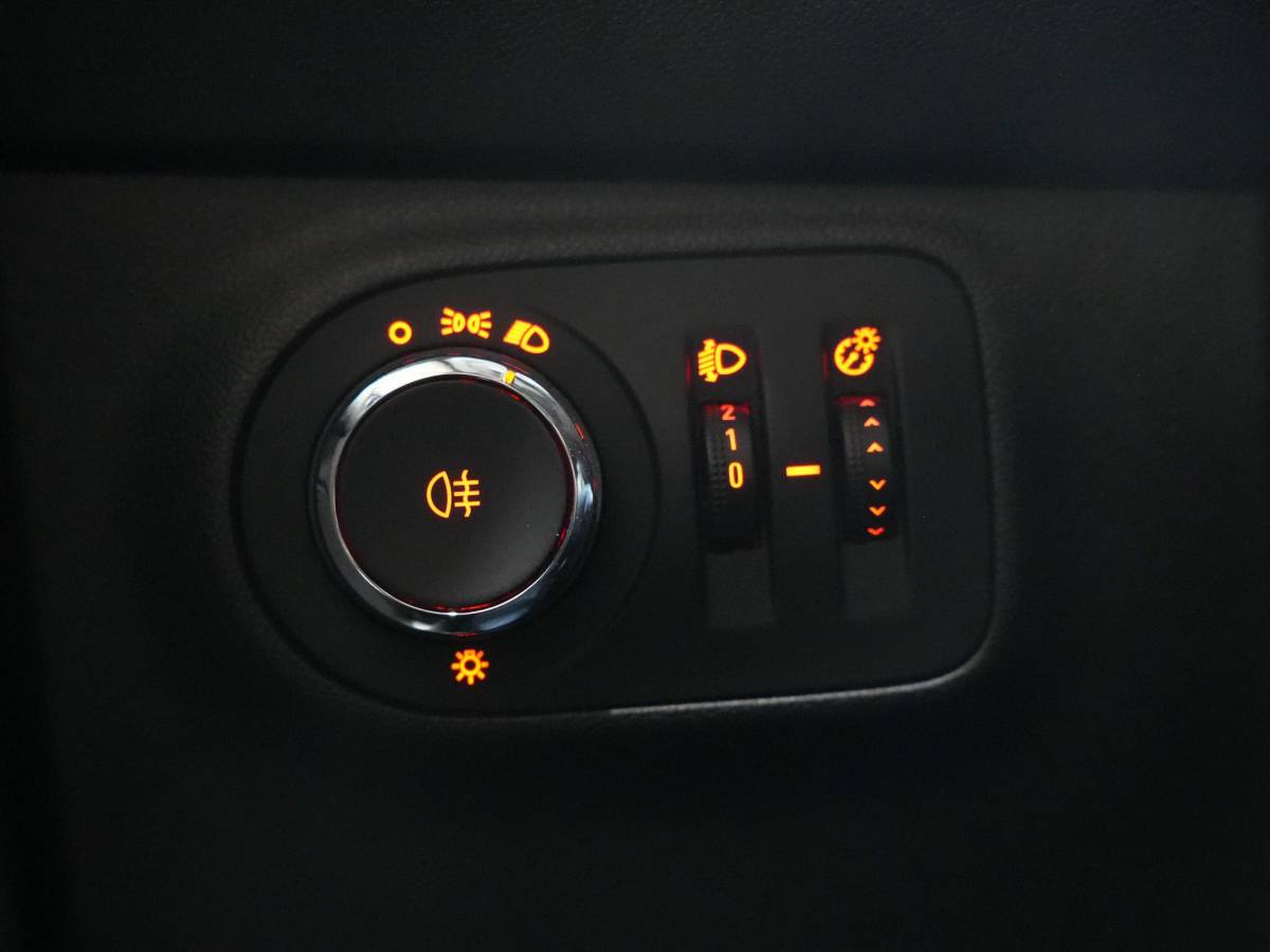 Opel ADAM Opel ADAM 1.2 Jam Favourite