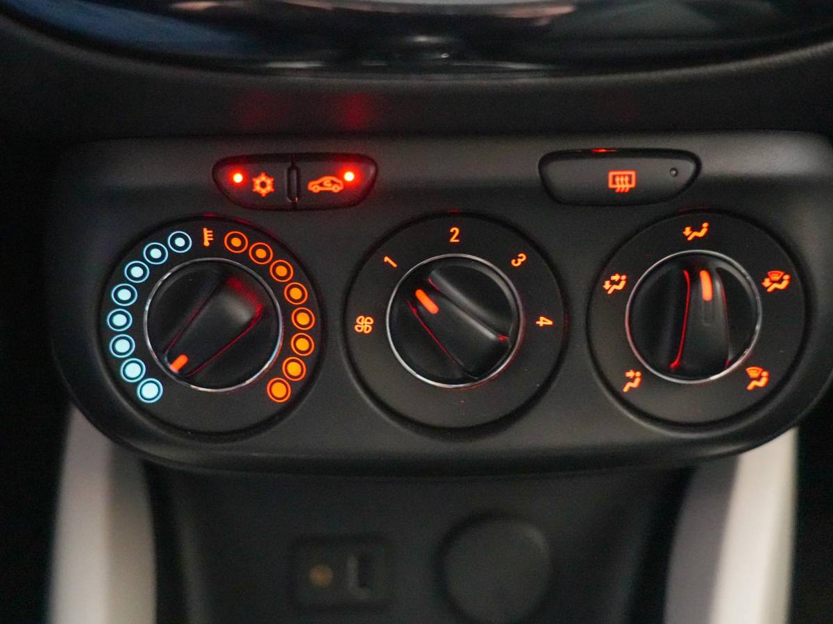 Opel ADAM Opel ADAM 1.2 Jam Favourite