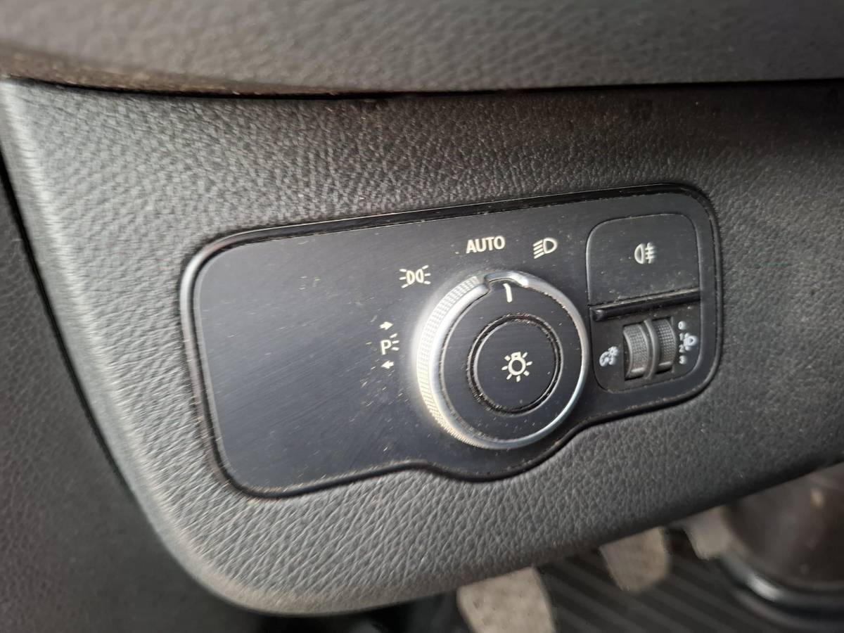 Mercedes-Benz Sprinter Mercedes-Benz Sprinter 311 2.2 CDI L2H2 / AIRCO / CAMERA / 3 ZITS / DEALER ONDERHOUDEN / NAVI