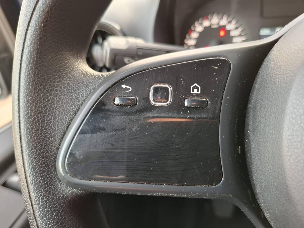 Mercedes-Benz Sprinter Mercedes-Benz Sprinter 311 2.2 CDI L2H2 / AIRCO / CAMERA / 3 ZITS / DEALER ONDERHOUDEN / NAVI