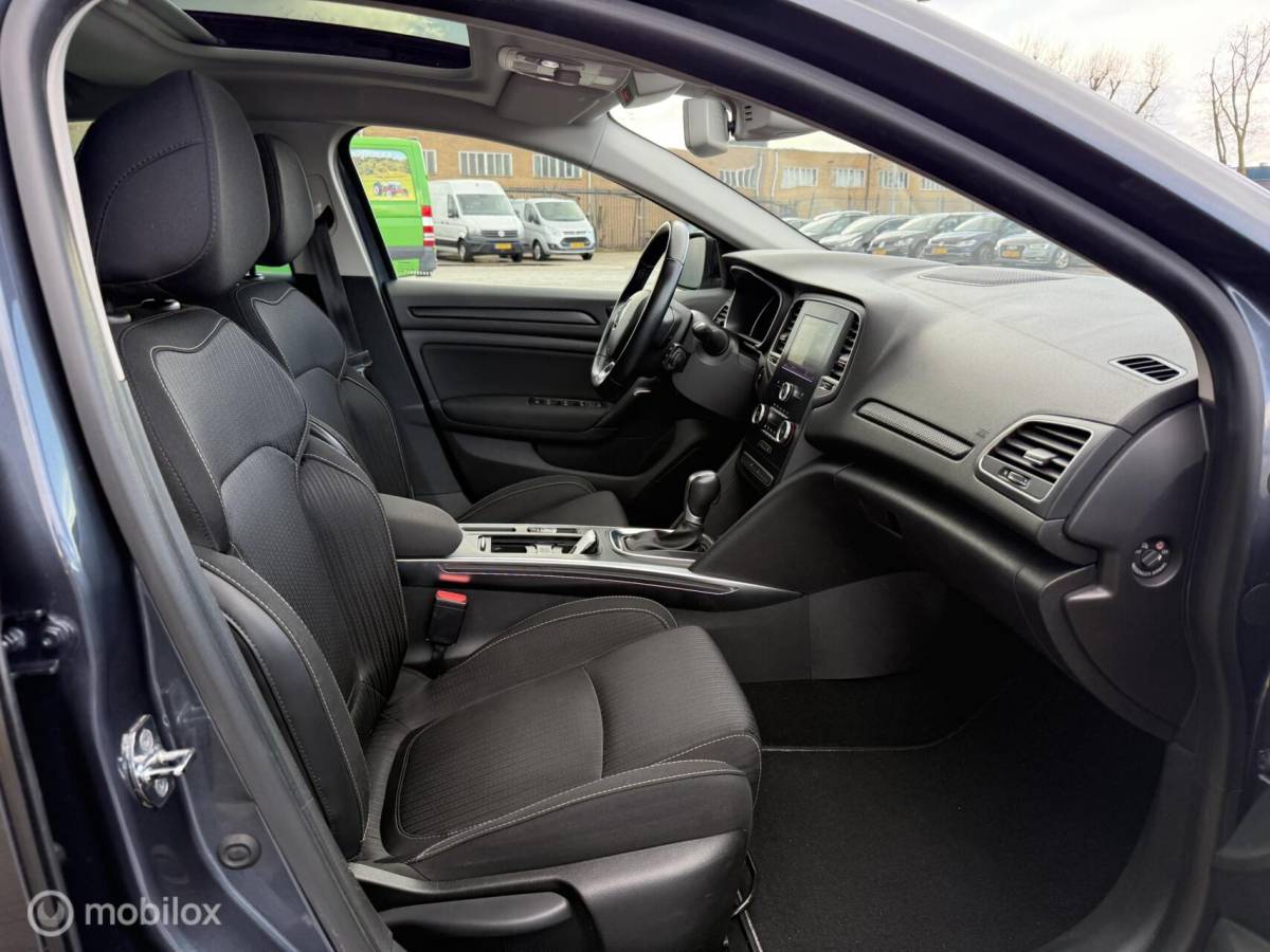 Renault Mégane Renault Megane 1.2 TCe Limited PANORAMADAK | AUTOMAAT