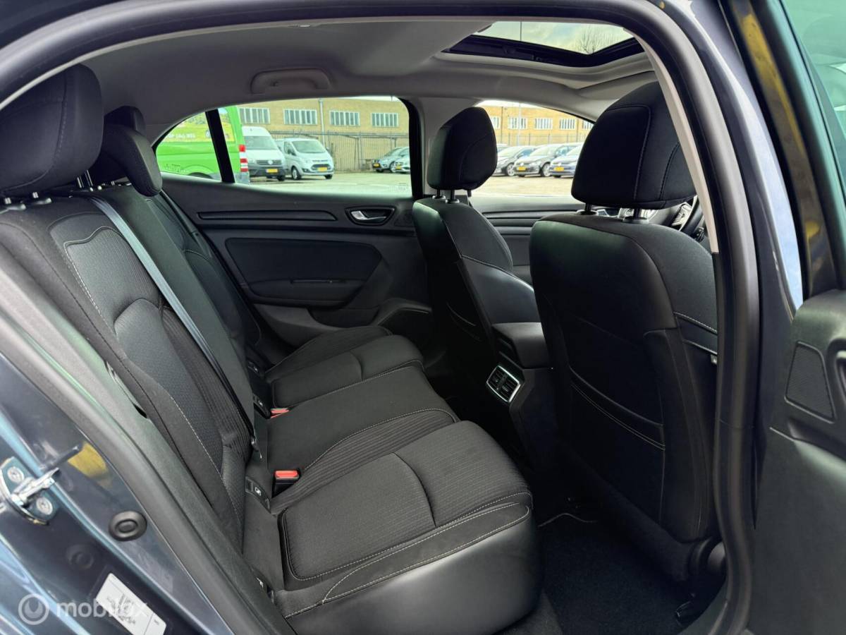 Renault Mégane Renault Megane 1.2 TCe Limited PANORAMADAK | AUTOMAAT
