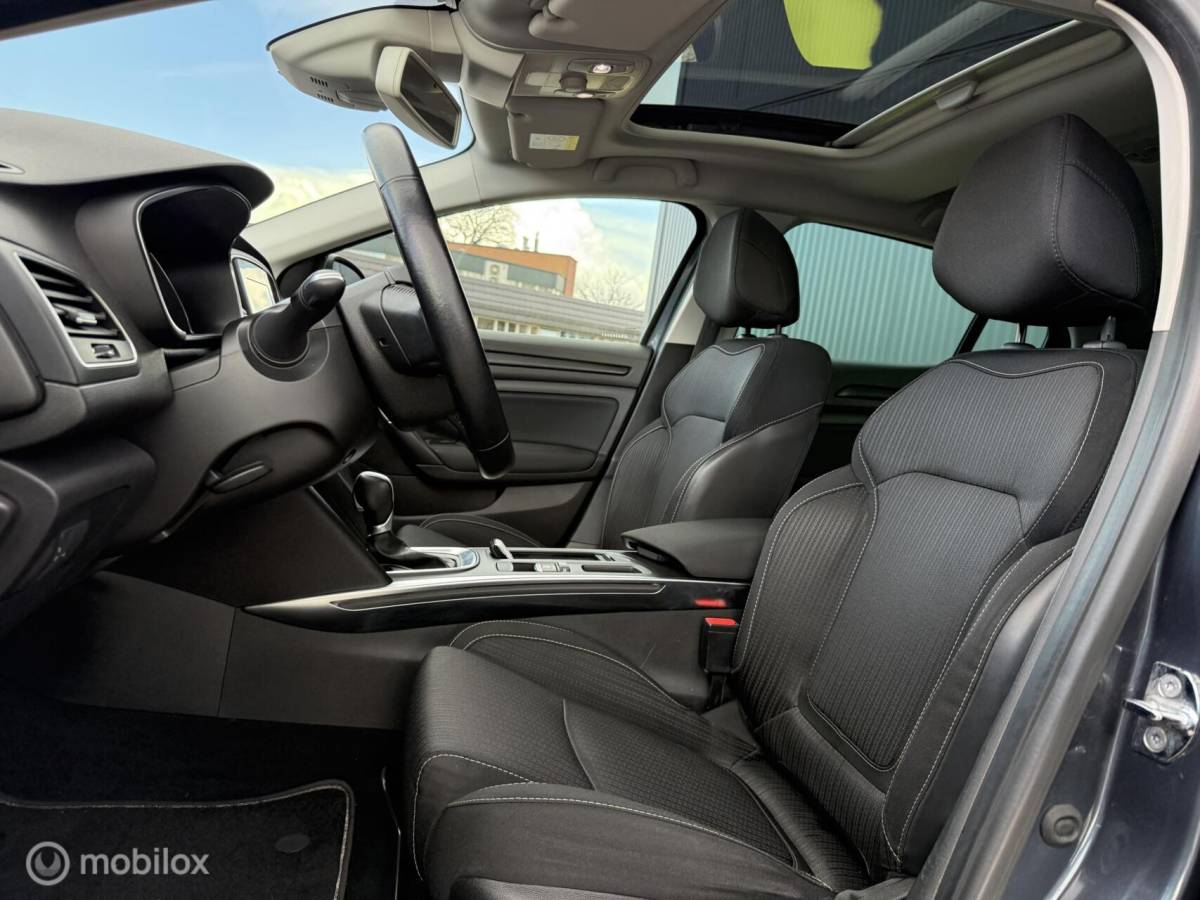 Renault Mégane Renault Megane 1.2 TCe Limited PANORAMADAK | AUTOMAAT