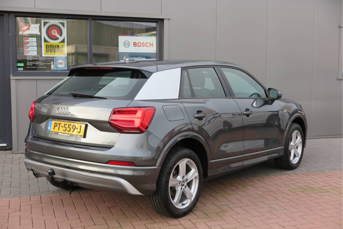 Audi Q2 Audi Q2 1.0 TFSI 116pk S-Tronic 2x S-Line Trekhaak , Navigatie , Led , Parkeersensoren, LMV , Telefoonintegratie , etc.