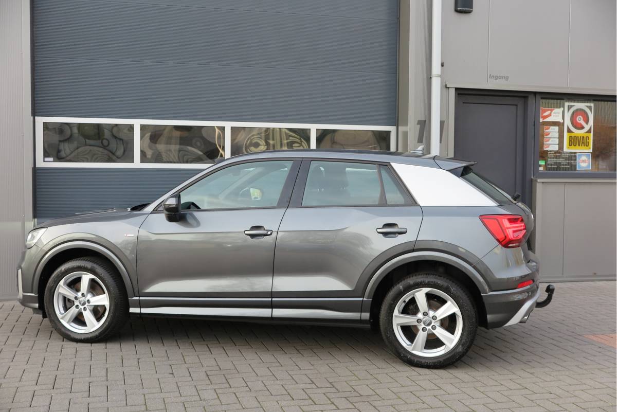 Audi Q2 Audi Q2 1.0 TFSI 116pk S-Tronic 2x S-Line Trekhaak , Navigatie , Led , Parkeersensoren, LMV , Telefoonintegratie , etc.