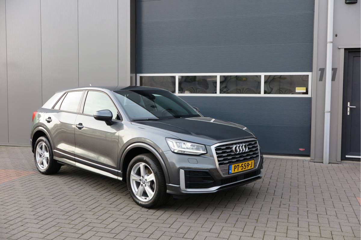 Audi Q2 Audi Q2 1.0 TFSI 116pk S-Tronic 2x S-Line Trekhaak , Navigatie , Led , Parkeersensoren, LMV , Telefoonintegratie , etc.