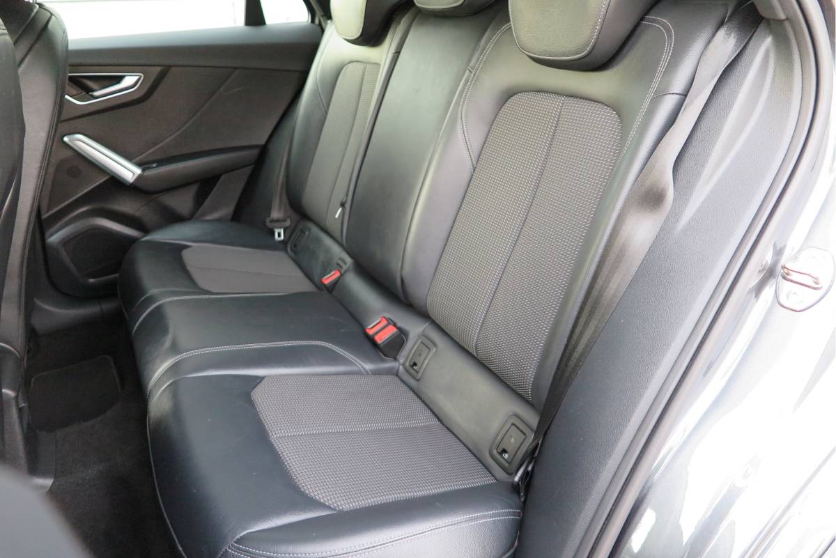 Audi Q2 Audi Q2 1.0 TFSI 116pk S-Tronic 2x S-Line Trekhaak , Navigatie , Led , Parkeersensoren, LMV , Telefoonintegratie , etc.