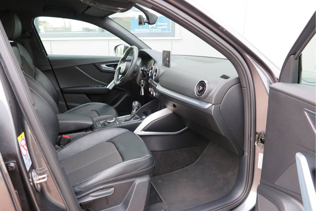 Audi Q2 Audi Q2 1.0 TFSI 116pk S-Tronic 2x S-Line Trekhaak , Navigatie , Led , Parkeersensoren, LMV , Telefoonintegratie , etc.