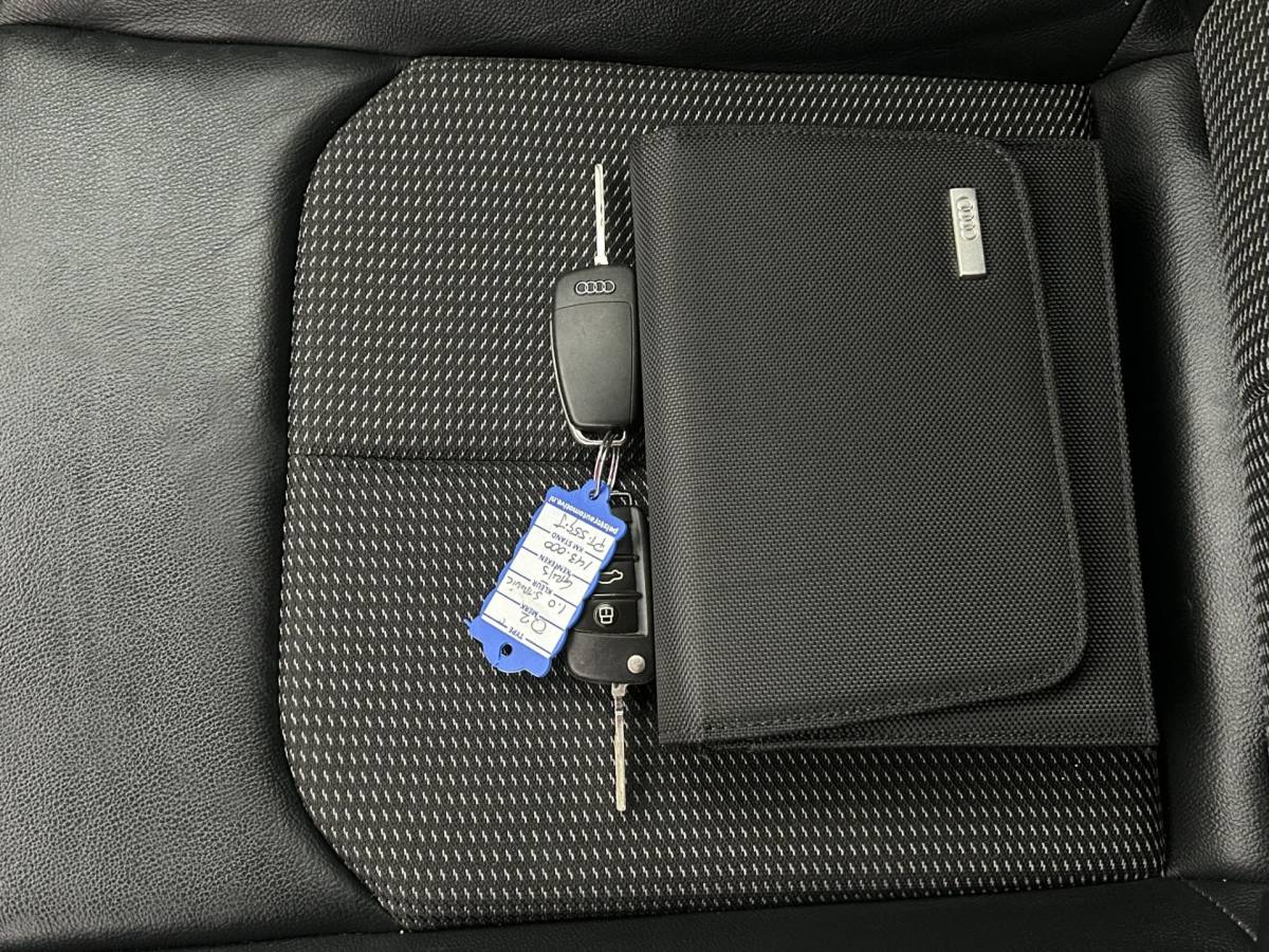 Audi Q2 Audi Q2 1.0 TFSI 116pk S-Tronic 2x S-Line Trekhaak , Navigatie , Led , Parkeersensoren, LMV , Telefoonintegratie , etc.