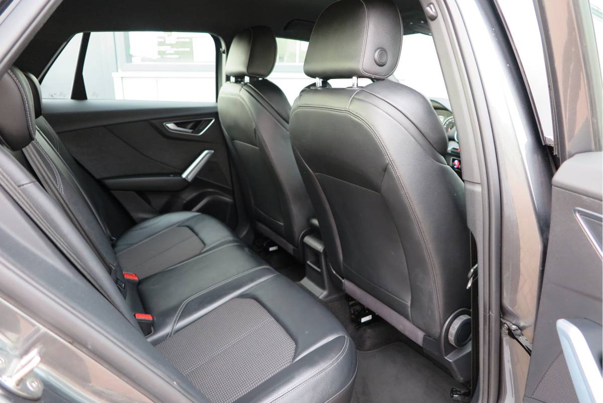 Audi Q2 Audi Q2 1.0 TFSI 116pk S-Tronic 2x S-Line Trekhaak , Navigatie , Led , Parkeersensoren, LMV , Telefoonintegratie , etc.