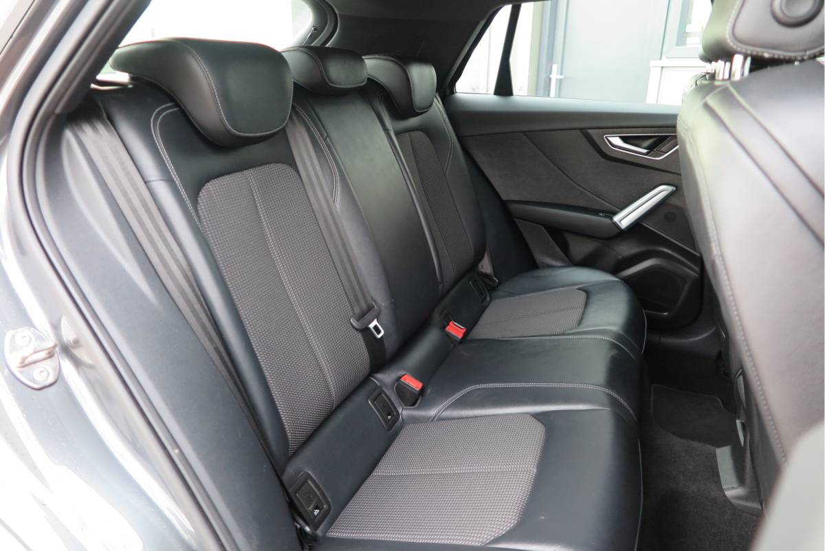 Audi Q2 Audi Q2 1.0 TFSI 116pk S-Tronic 2x S-Line Trekhaak , Navigatie , Led , Parkeersensoren, LMV , Telefoonintegratie , etc.