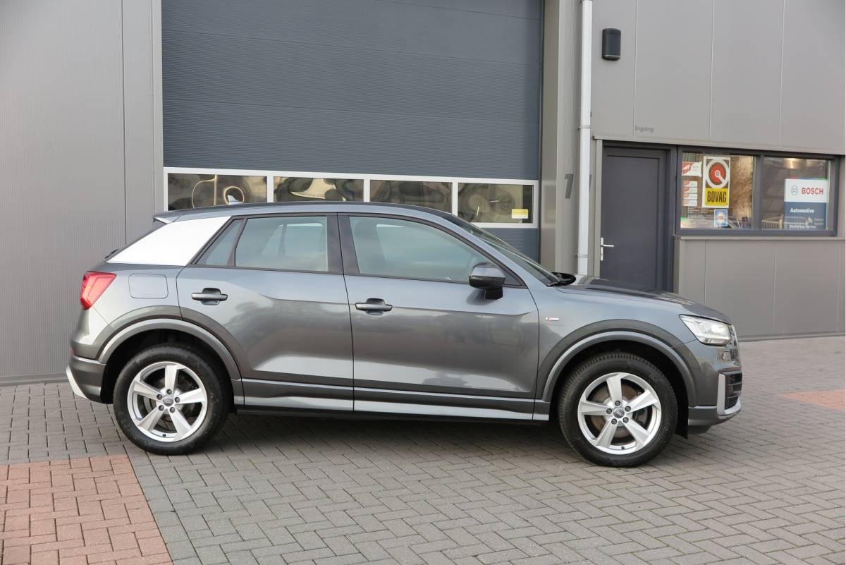 Audi Q2 Audi Q2 1.0 TFSI 116pk S-Tronic 2x S-Line Trekhaak , Navigatie , Led , Parkeersensoren, LMV , Telefoonintegratie , etc.