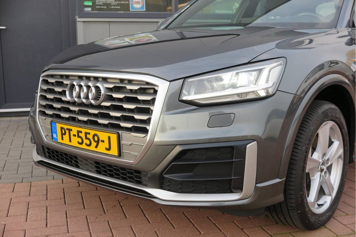 Audi Q2 Audi Q2 1.0 TFSI 116pk S-Tronic 2x S-Line Trekhaak , Navigatie , Led , Parkeersensoren, LMV , Telefoonintegratie , etc.
