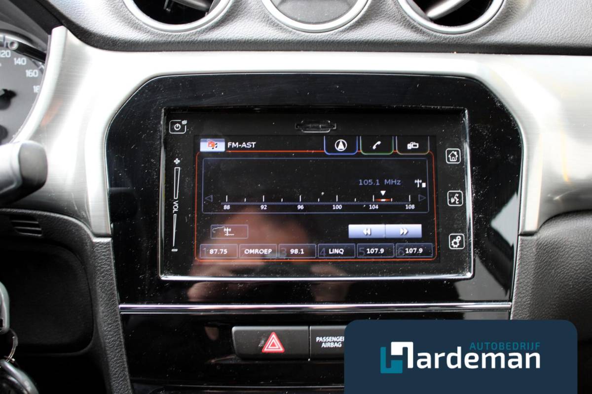 Suzuki Vitara Suzuki Vitara 1.6 Exclusive Navi Carplay Cruise