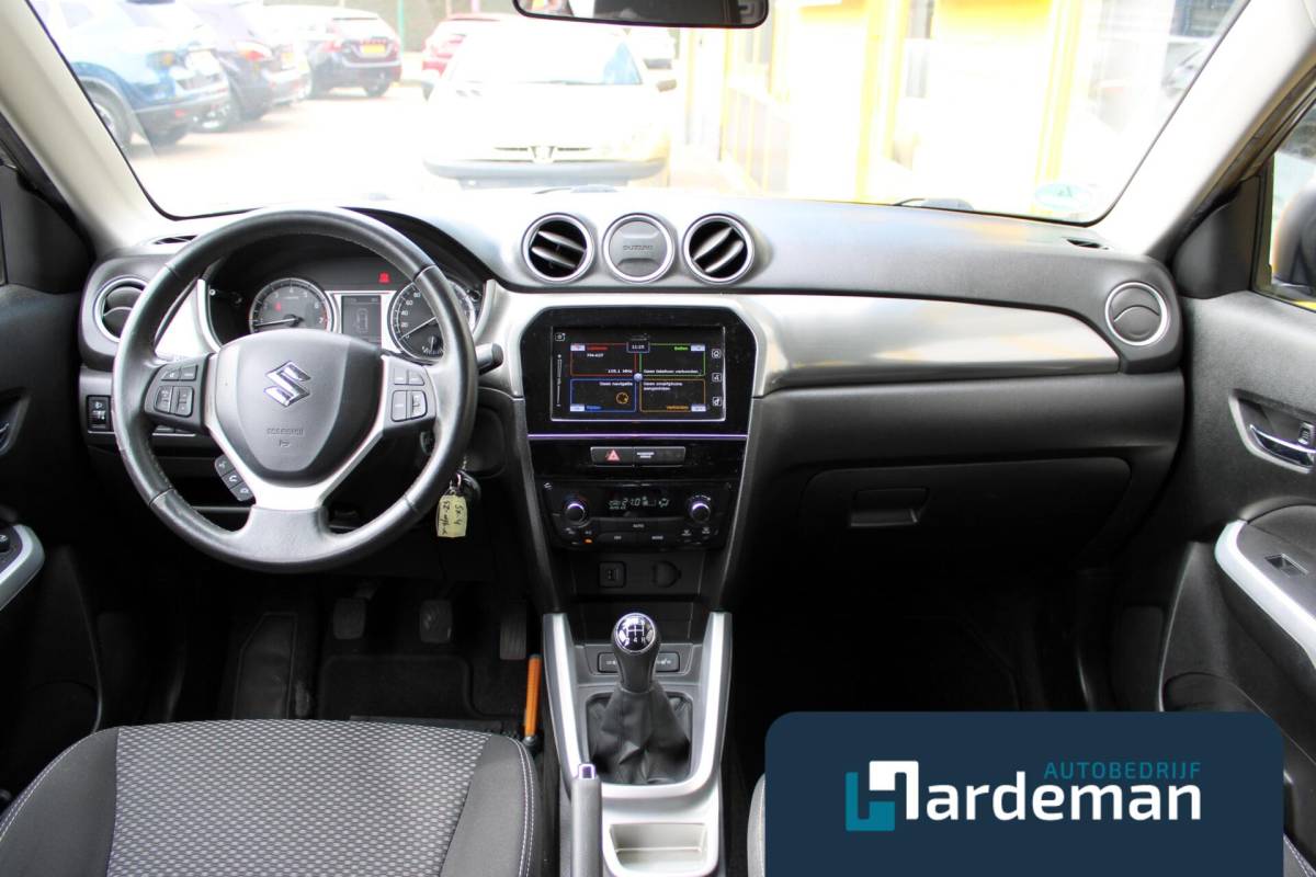 Suzuki Vitara Suzuki Vitara 1.6 Exclusive Navi Carplay Cruise