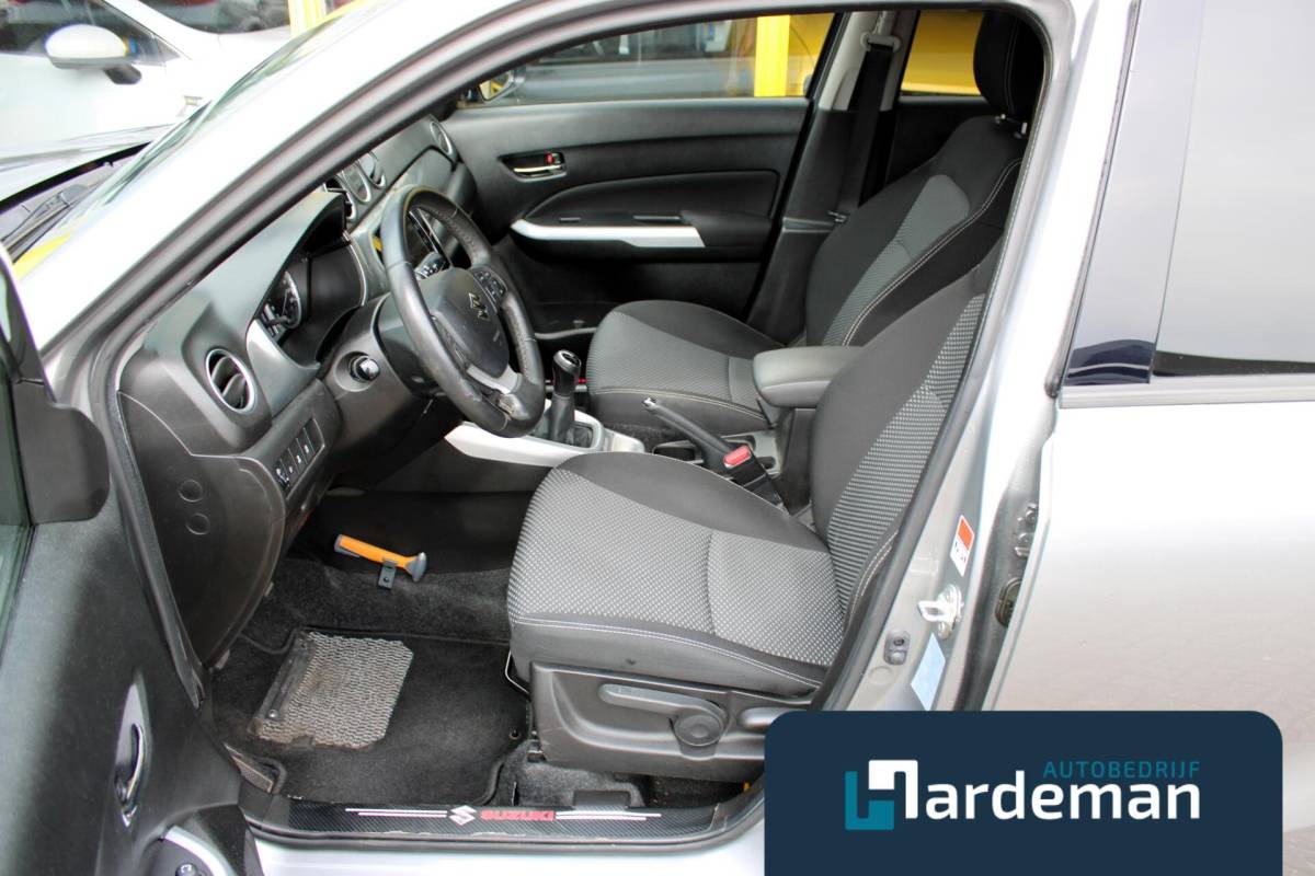Suzuki Vitara Suzuki Vitara 1.6 Exclusive Navi Carplay Cruise