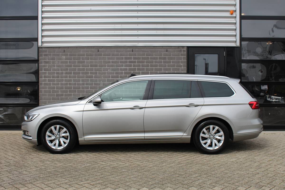Volkswagen Passat Volkswagen Passat Variant 1.4 TSI Business Edition / Panoramadak / N.A.P.