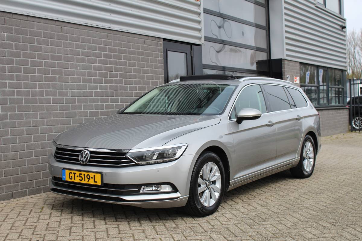 Volkswagen Passat Volkswagen Passat Variant 1.4 TSI Business Edition / Panoramadak / N.A.P.
