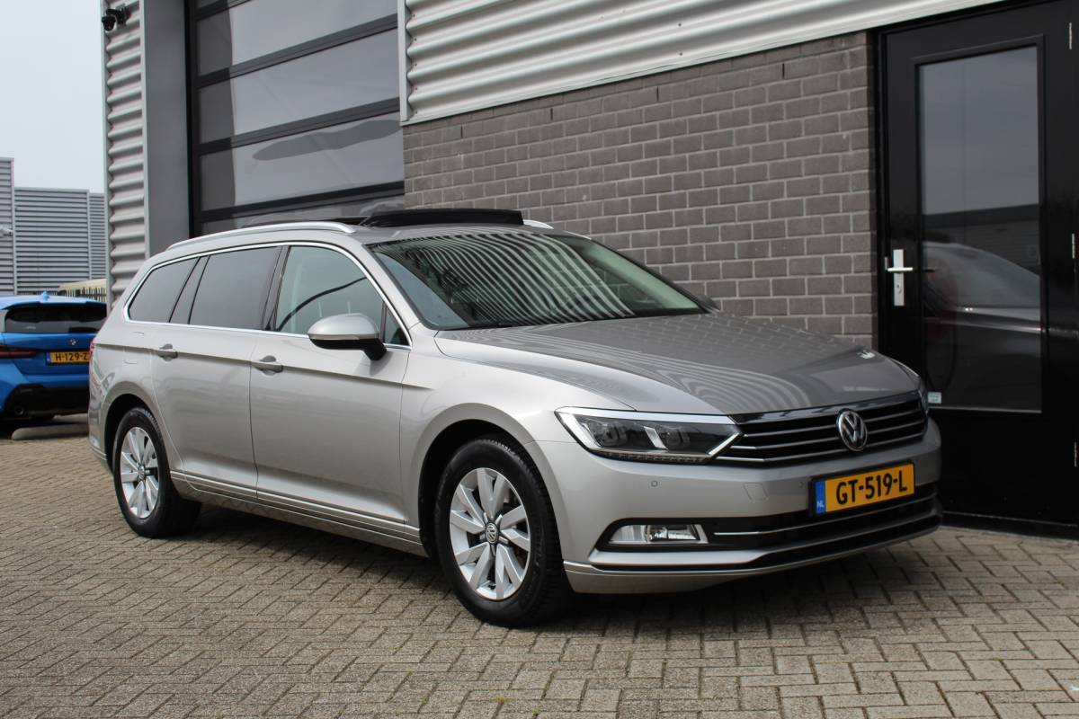 Volkswagen Passat Volkswagen Passat Variant 1.4 TSI Business Edition / Panoramadak / N.A.P.