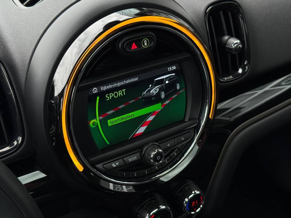 MINI Countryman Mini Mini Countryman 1.5 Cooper Chili / Pano / CarPlay / Trekhaak
