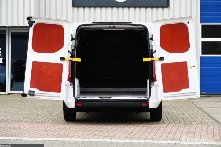 Ford Transit Custom Ford Transit Custom 2.0 TDCI 130pk L2H1 3 persoons EURO 6