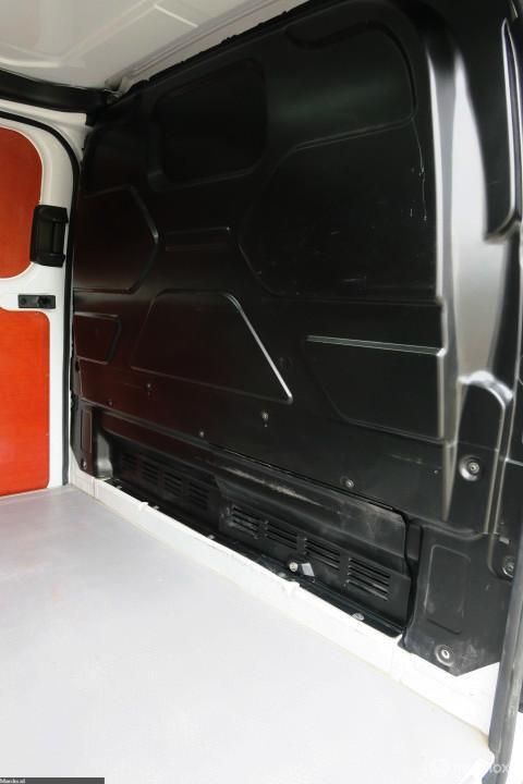 Ford Transit Custom Ford Transit Custom 2.0 TDCI 130pk L2H1 3 persoons EURO 6