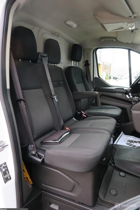 Ford Transit Custom Ford Transit Custom 2.0 TDCI 130pk L2H1 3 persoons EURO 6