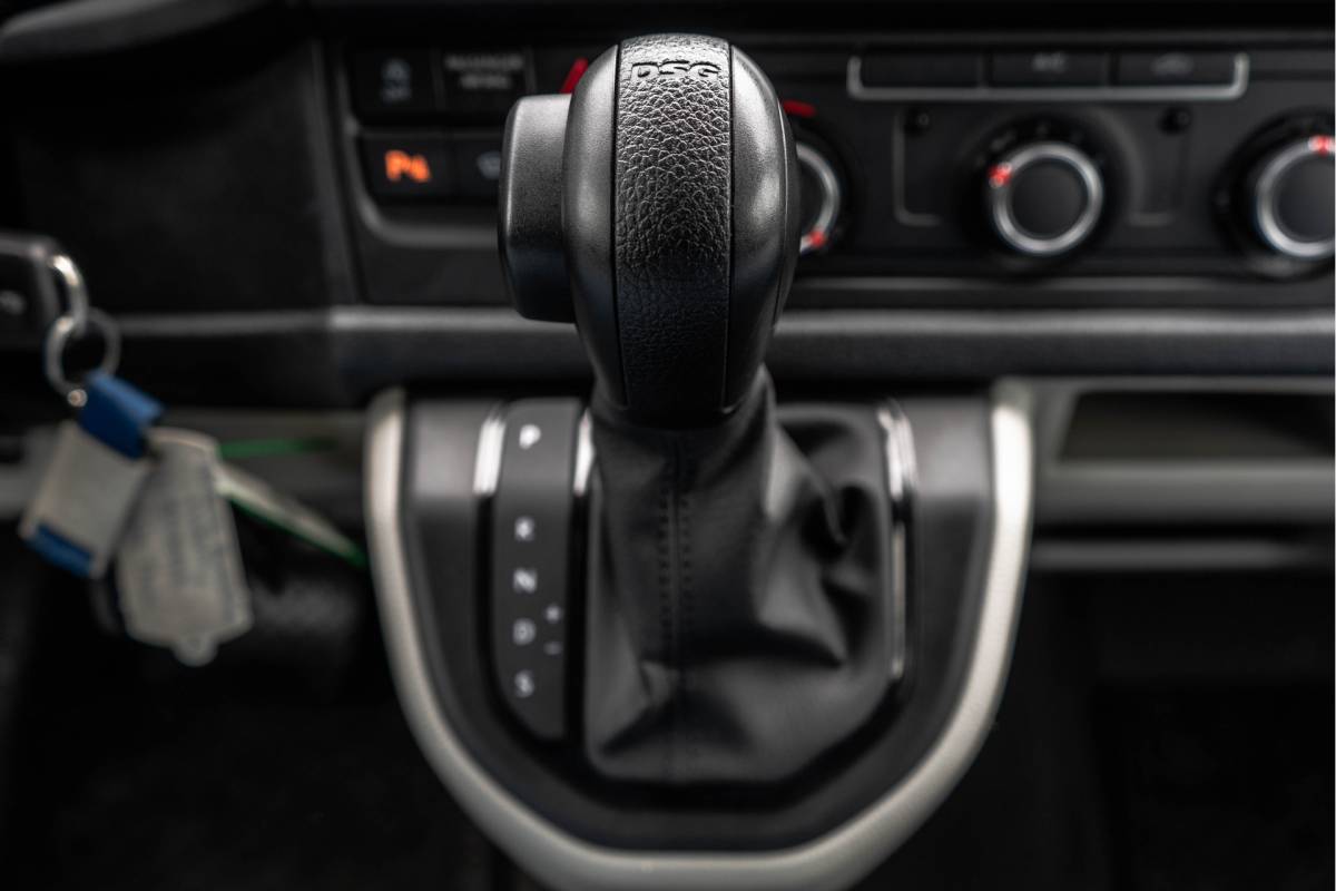 Volkswagen Transporter Volkswagen Transporter T6 2.0 TDI L1H1 | 150 PK | Automaat | Carplay | Cruise | PDC | Trekhaak