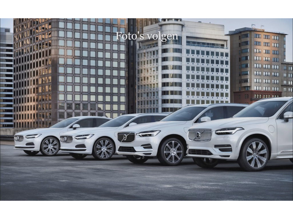 Volvo XC40 Volvo XC40 T4 191PK Automaat Momentum | Adapt. Cruise | Blis | Verw. Voorstoelen & Stuurwiel | Leder | Camera | DAB |