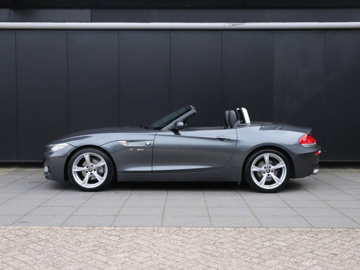 BMW Z4 BMW Z4 Roadster sDrive18i High Executive | M SPORT | LEDER | STOEL/STUURVERW. | PDC | NAVI | CRUISE |