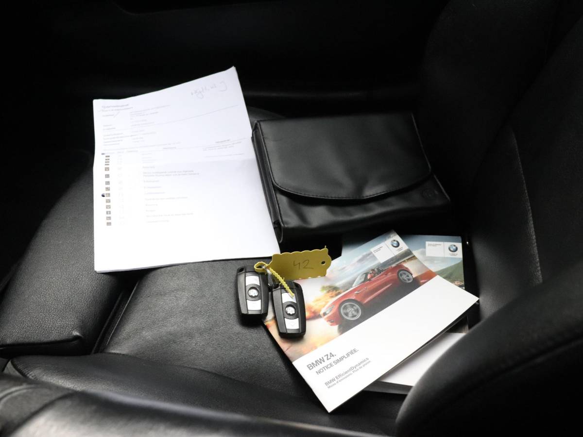 BMW Z4 BMW Z4 Roadster sDrive18i High Executive | M SPORT | LEDER | STOEL/STUURVERW. | PDC | NAVI | CRUISE |
