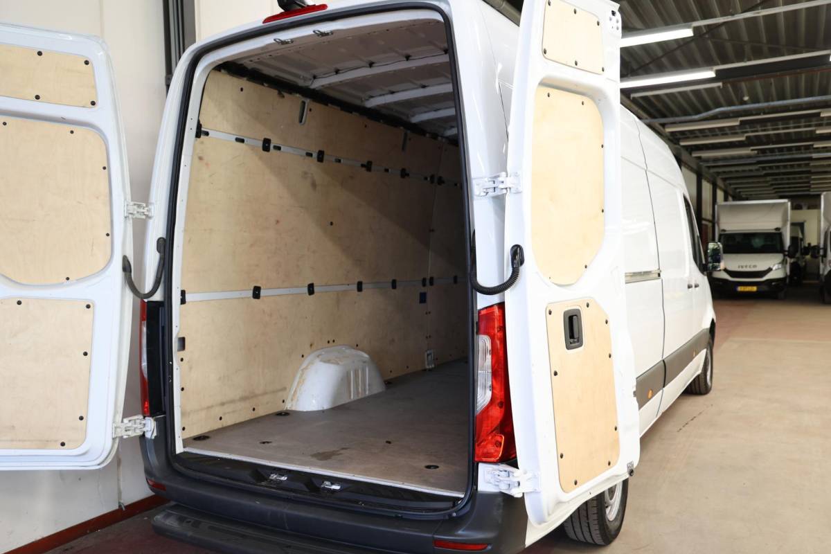 Mercedes-Benz Sprinter Mercedes-Benz Sprinter 311 2.2 CDI L3H2 EURO 6
