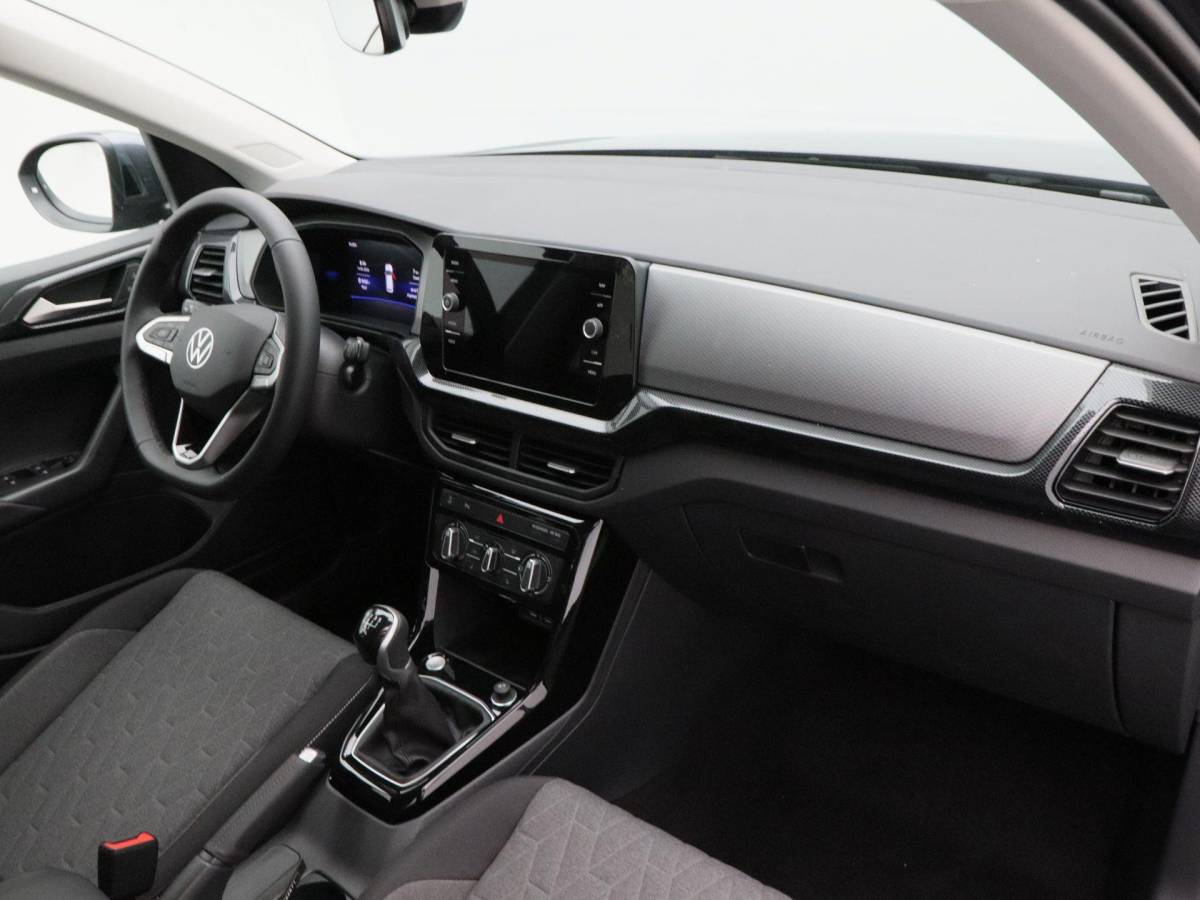 Volkswagen T-Cross Volkswagen T-Cross Life Edition 1.0 TSI 95 PK | Stoelverwarming | Camera | Adaptieve Cruise Control |