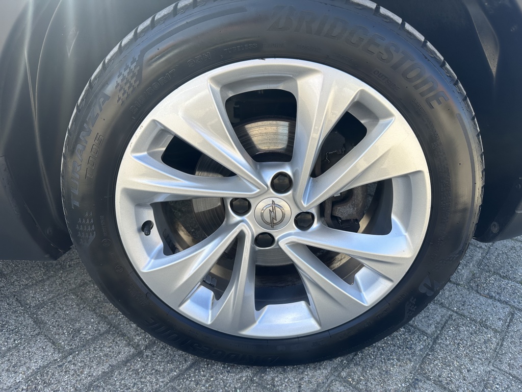 Opel Crossland X Opel Crossland X 1.2 Ultimate | Lux uitvoering | Nieuwe distributieriem |