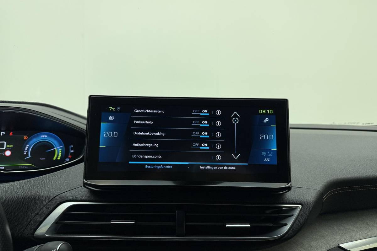 Peugeot 3008 Peugeot 3008 1.6 HYbrid 225 GT Automaat | Navigatie | Trekhaak | Climate Control | Cruise Control Adaptie | Keyless entry en Start | Zwart Dak | Camera