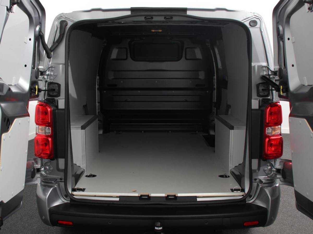 Opel Vivaro Opel Vivaro 2.0 BlueHDi 180 S&S L3 Automaat Apple Carplay /  Android Auto Parkeersensoren V+A Trekhaak Camera Navigatie Cruise Control LED koplampen houten afwerking laadruimte